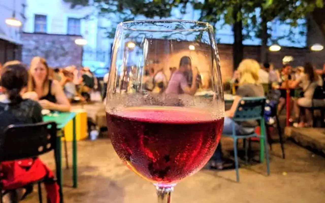 Tbilisi Walking Tour with Cable Cars, Wine Tasting and Traditional Bakery — photo 5
